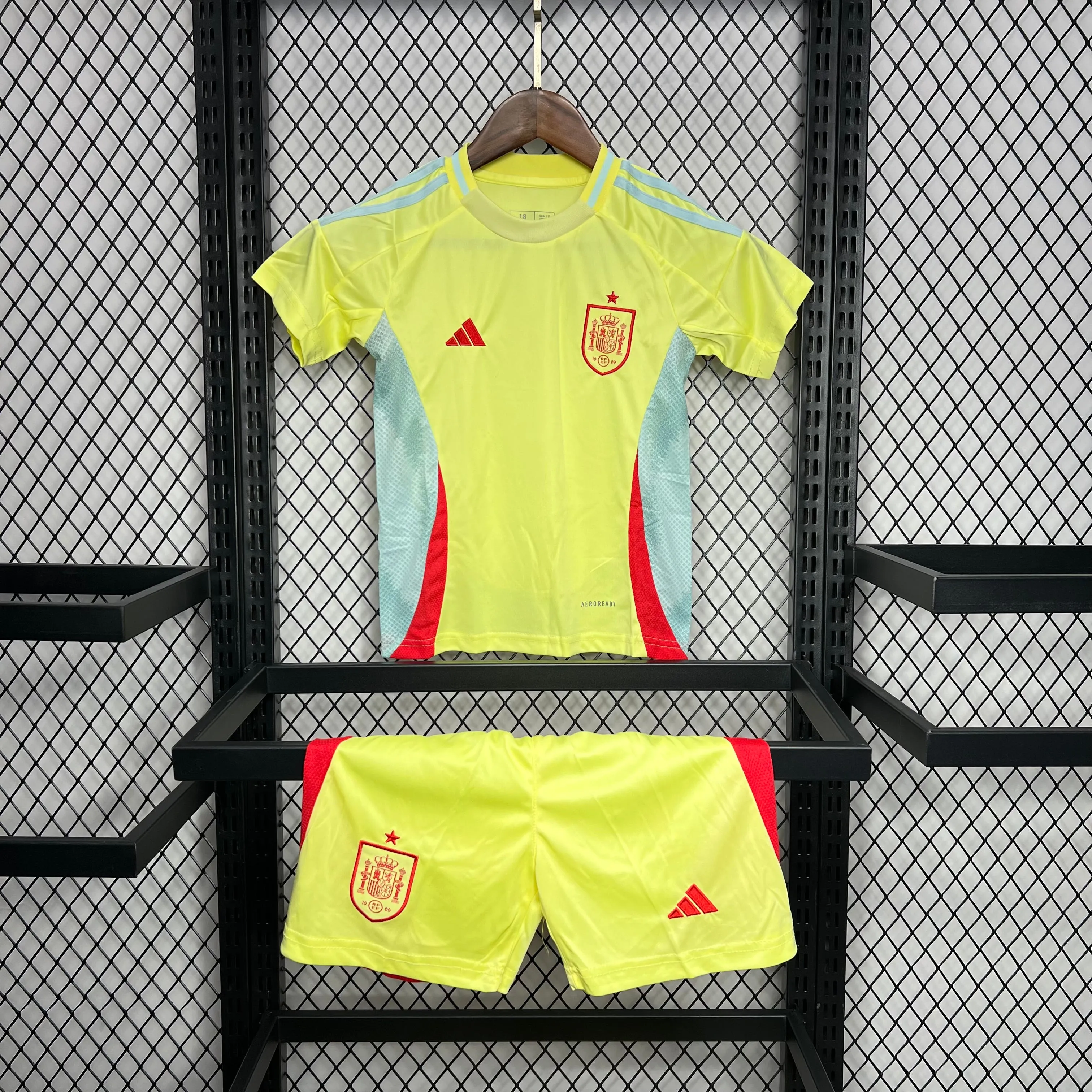 Spain abroad 2024 - children's set